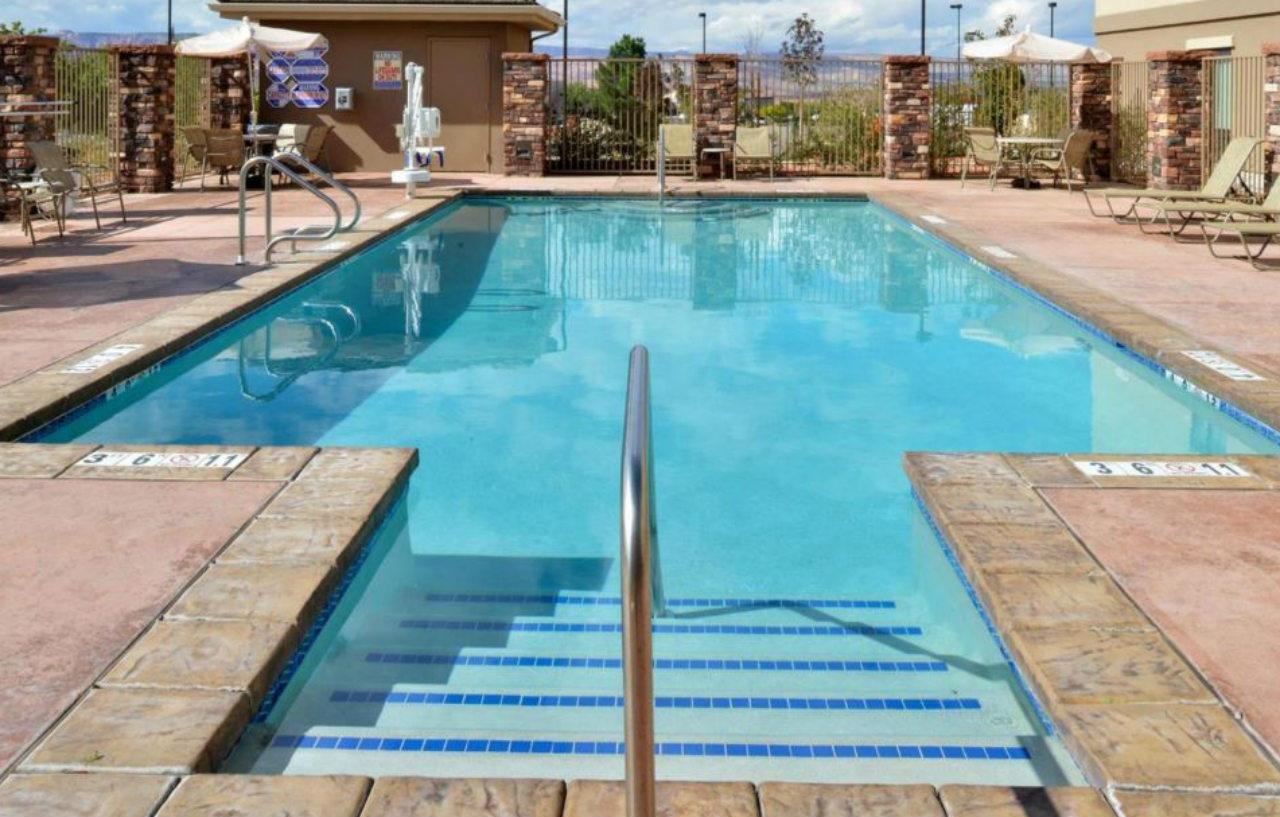 Holiday Inn Express & Suites Page - Lake Powell Area By Ihg Экстерьер фото