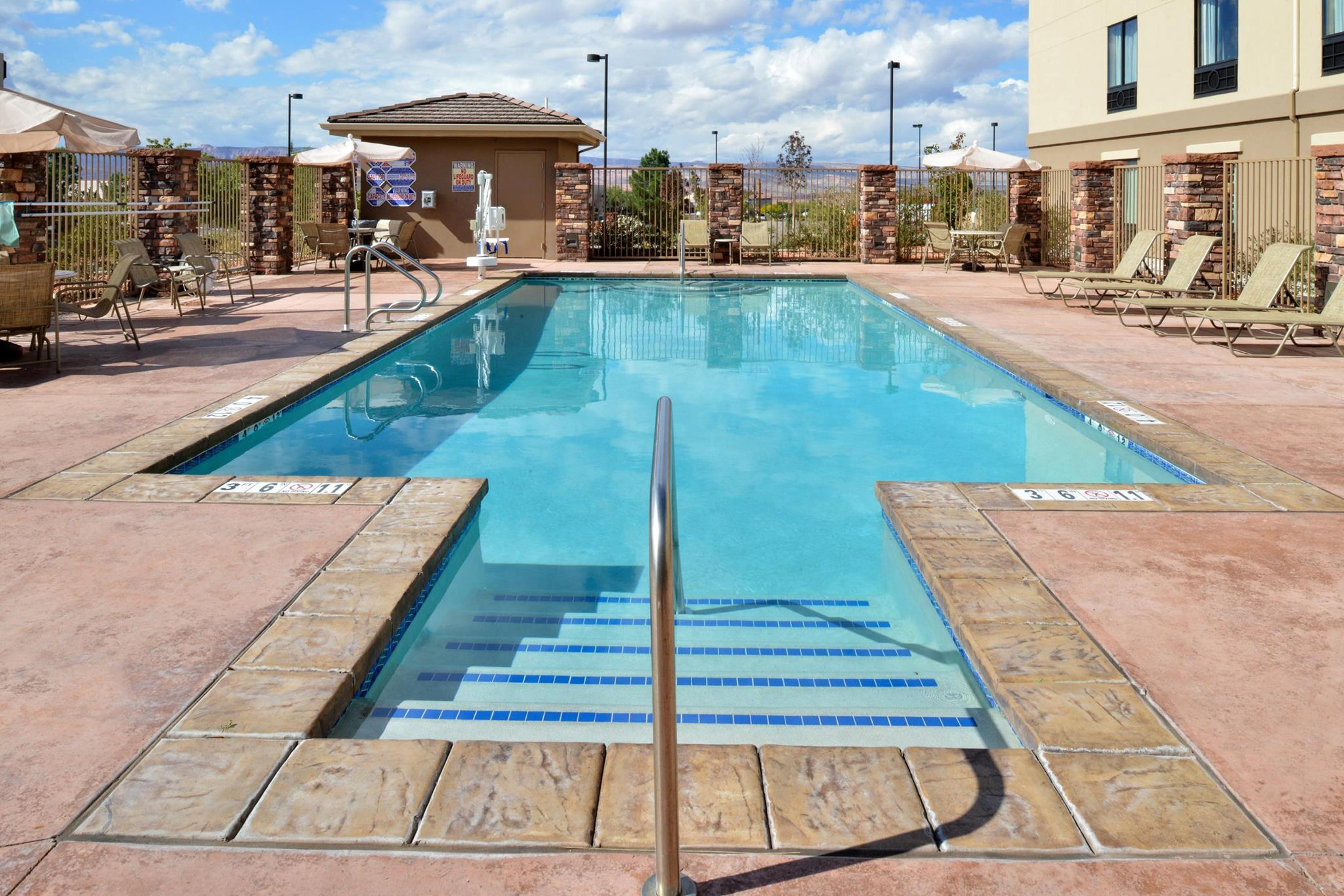Holiday Inn Express & Suites Page - Lake Powell Area By Ihg Экстерьер фото